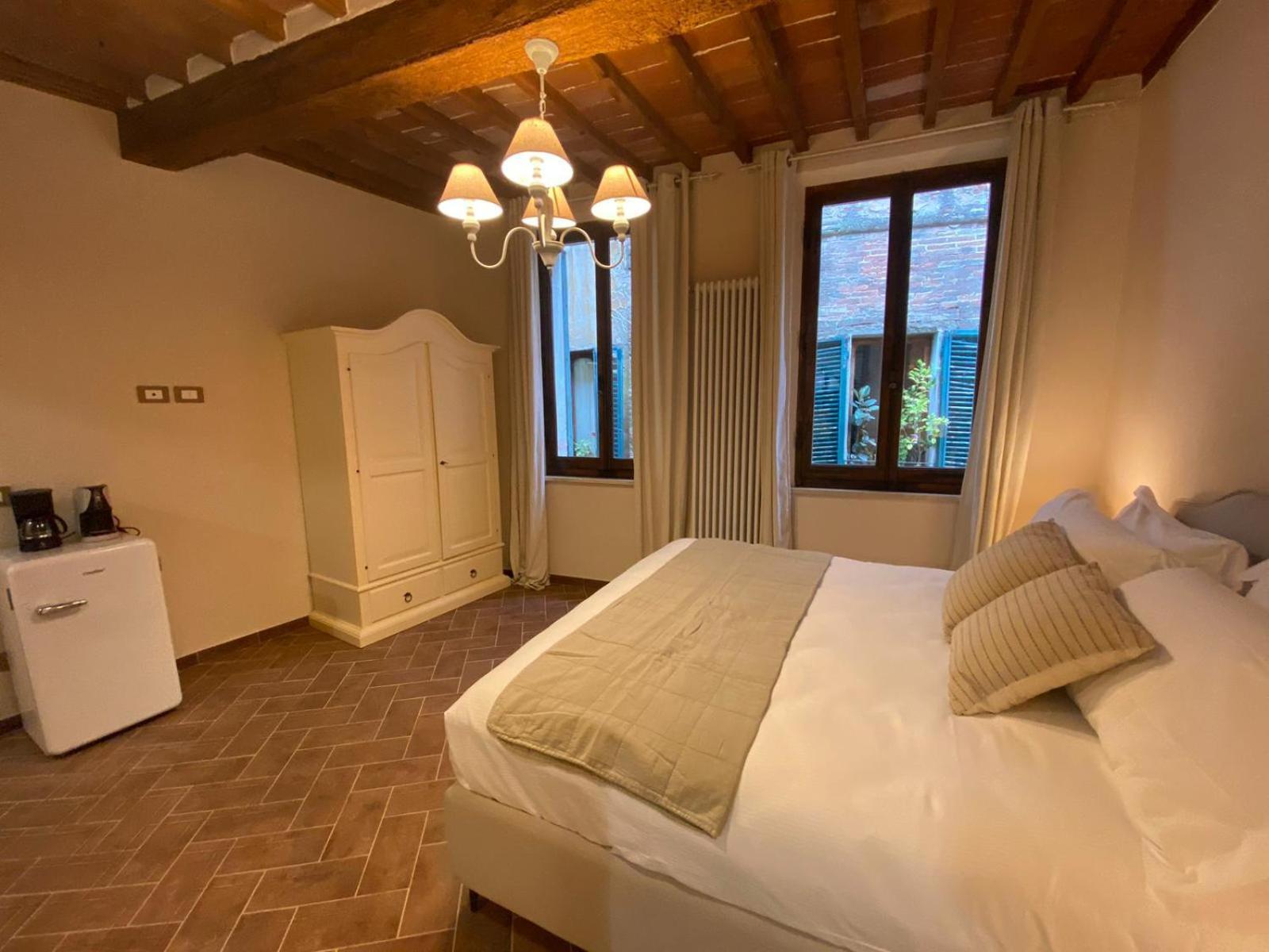 Lastamperia19 Camere-Rooms Montepulciano Stazione Exteriér fotografie